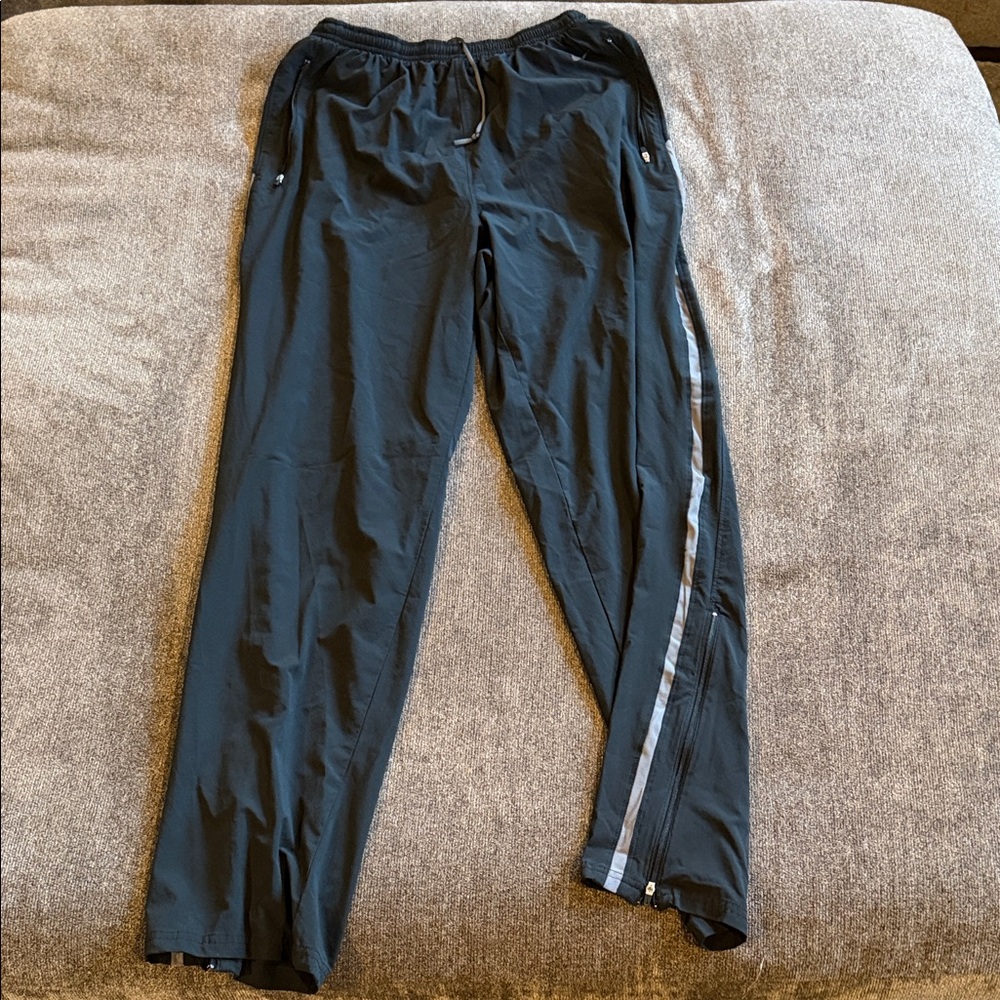 Men’s Nike Lightweight Black Running Pants Size L